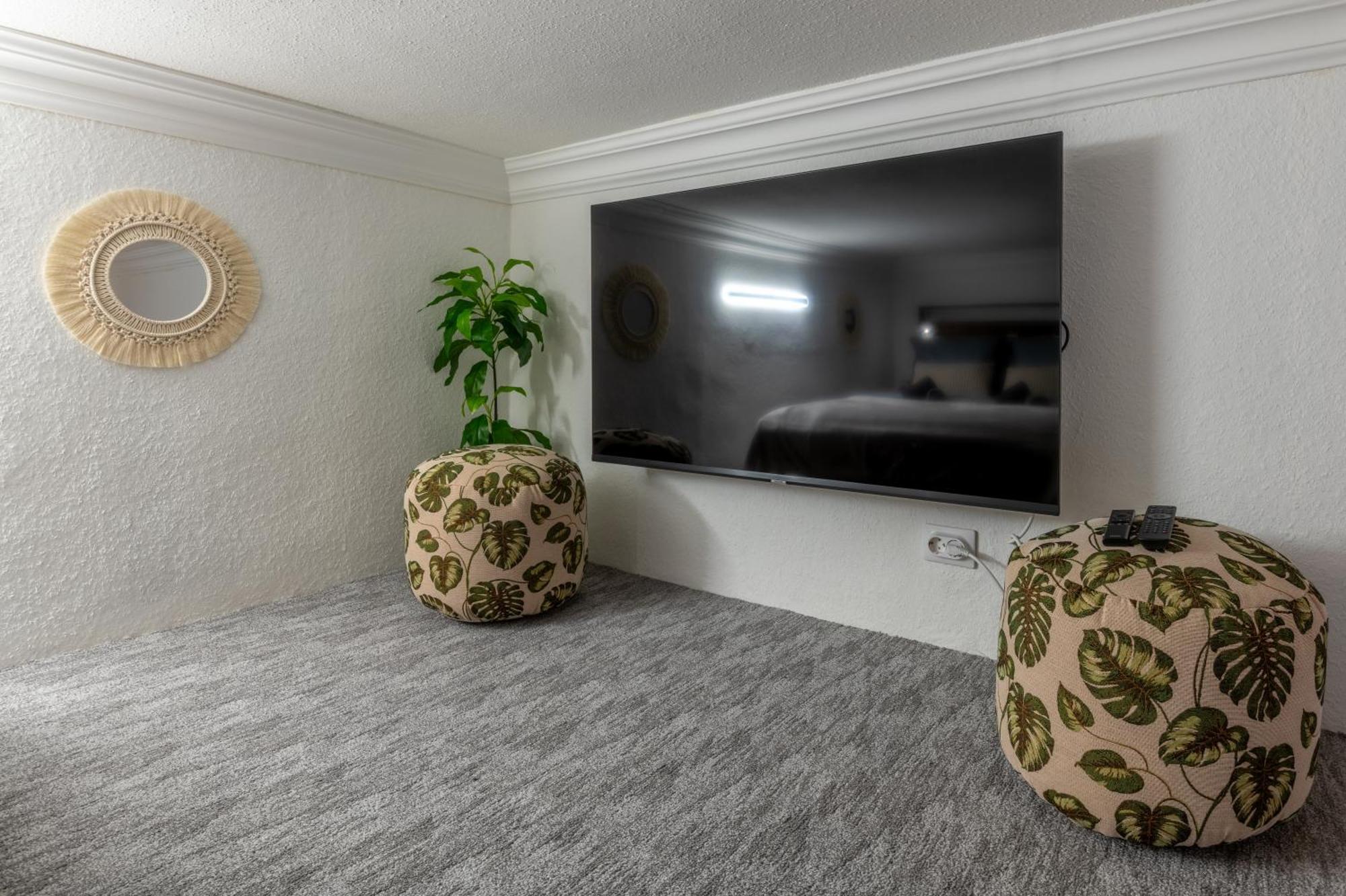 Rose Garden Apartment บูดาเปสต์ ภายนอก รูปภาพ