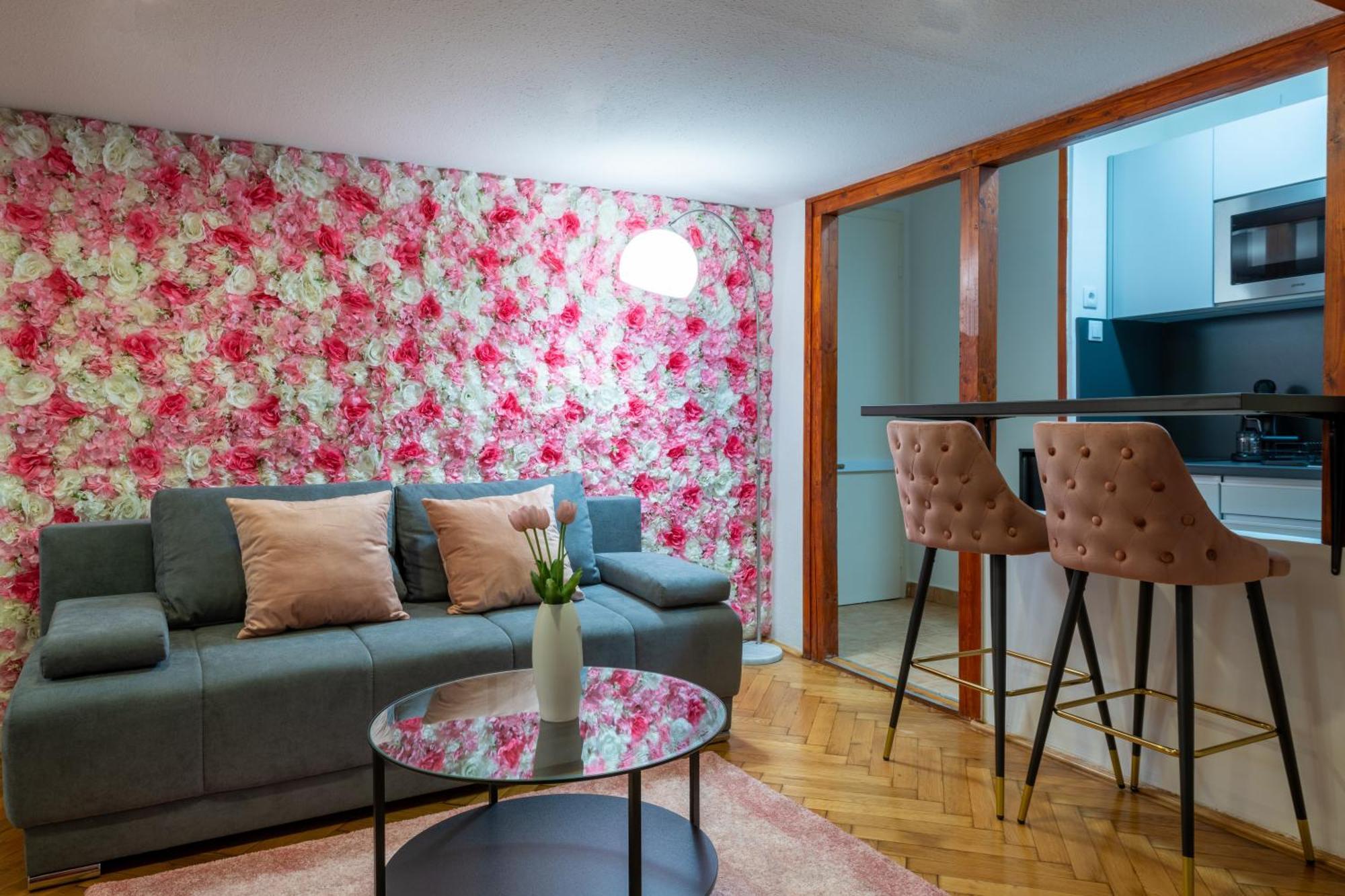 Rose Garden Apartment บูดาเปสต์ ภายนอก รูปภาพ