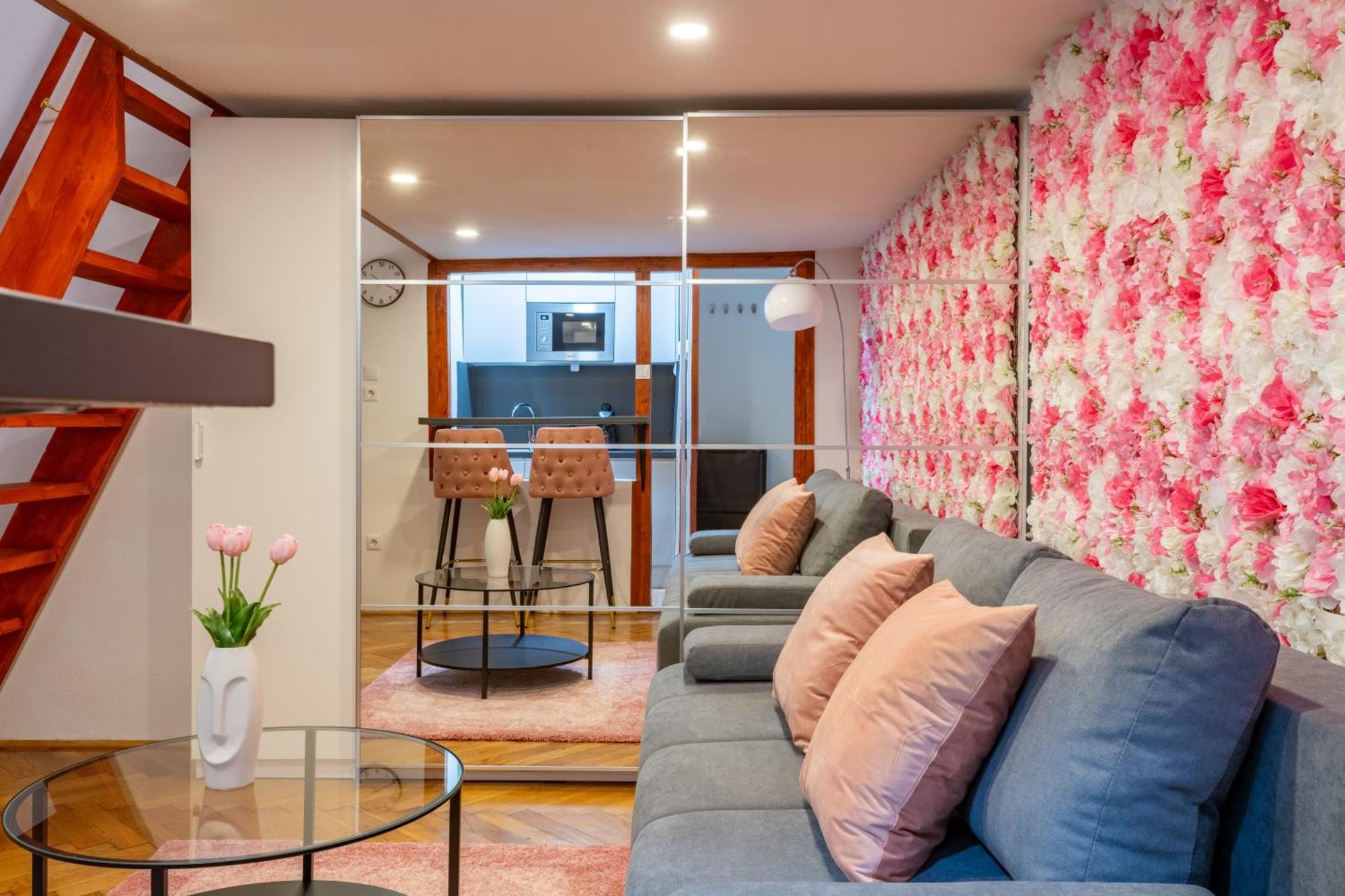 Rose Garden Apartment บูดาเปสต์ ภายนอก รูปภาพ